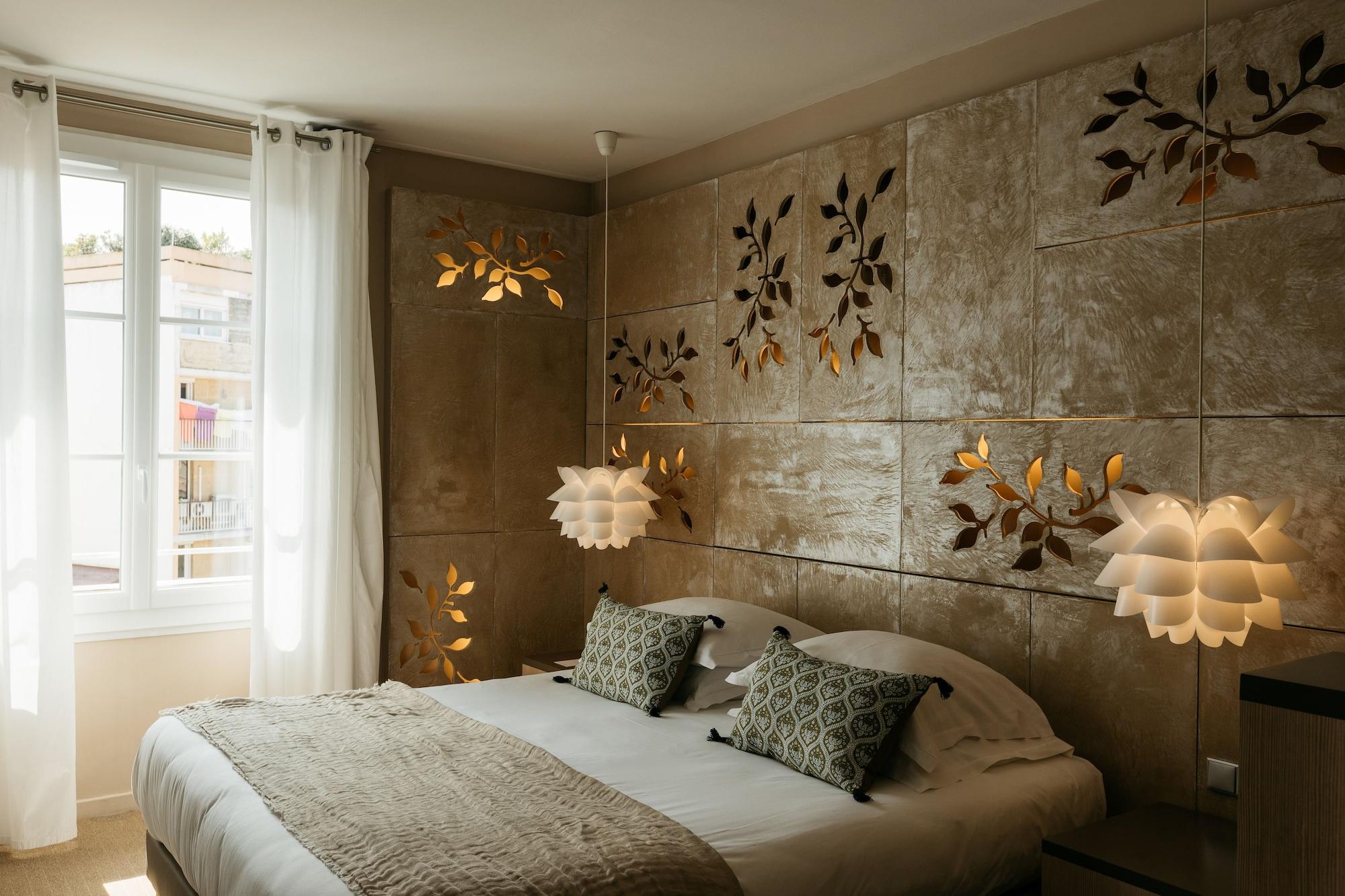 Boutique Cezanne Centre Hotel